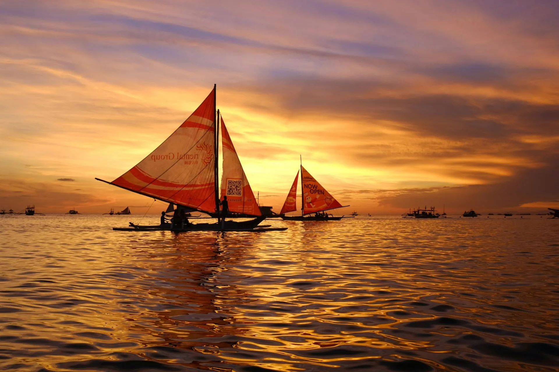 Boracay After Dark: Exploring the Island’s Vibrant Nightlife Scene