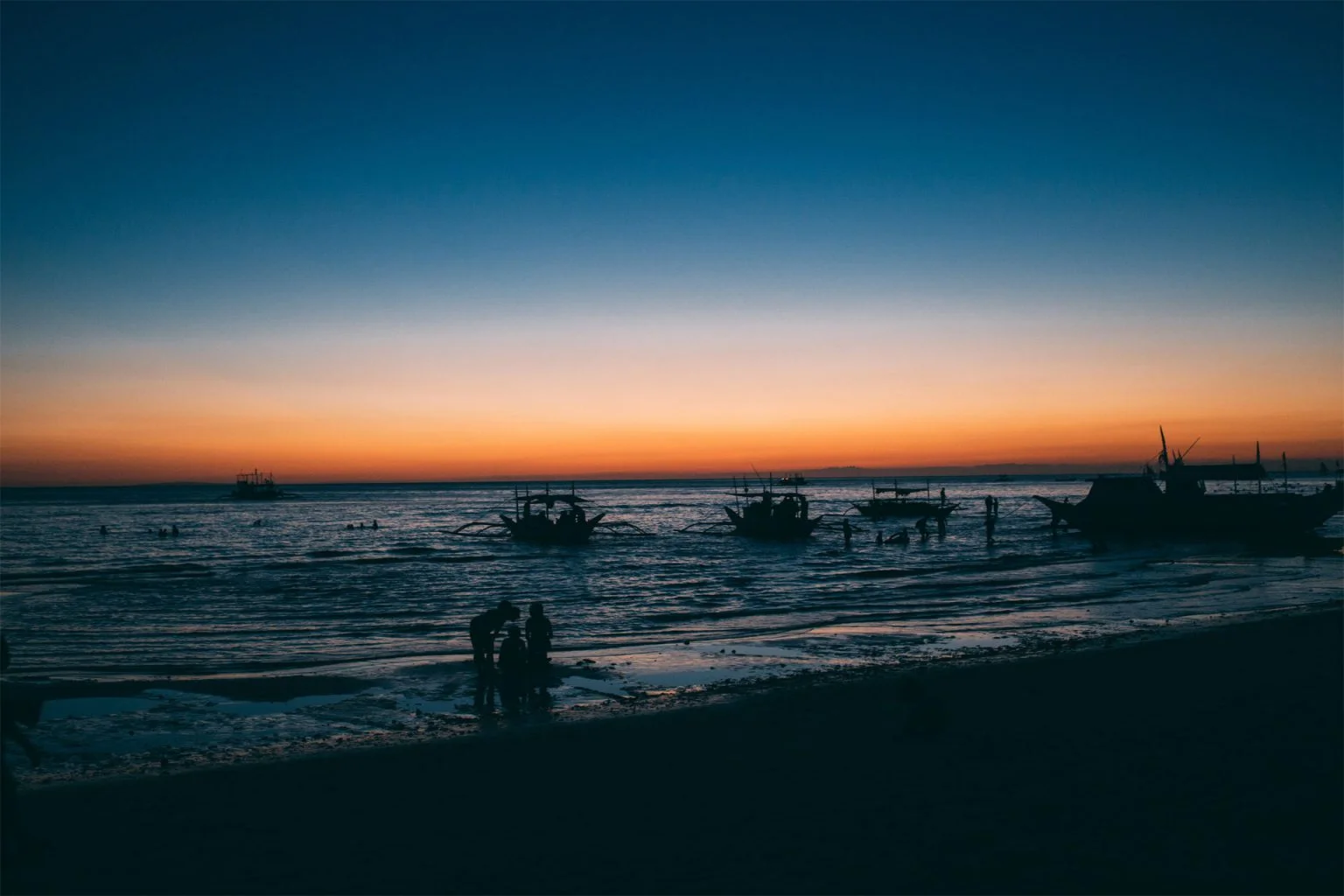 Destination, Boracay! What to Pack for a Beach Getaway?