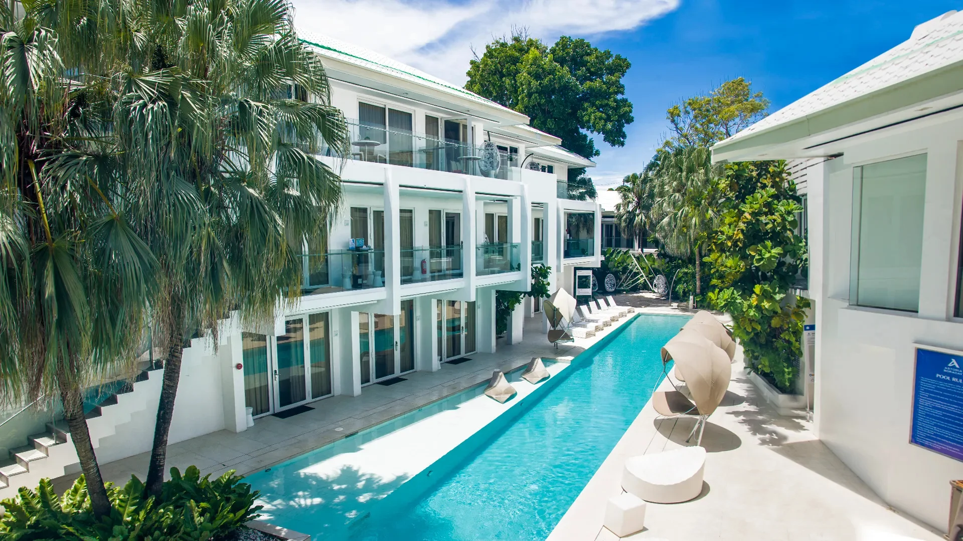 How to Choose the Perfect Meeting Space for Your Company’s Boracay Excursion